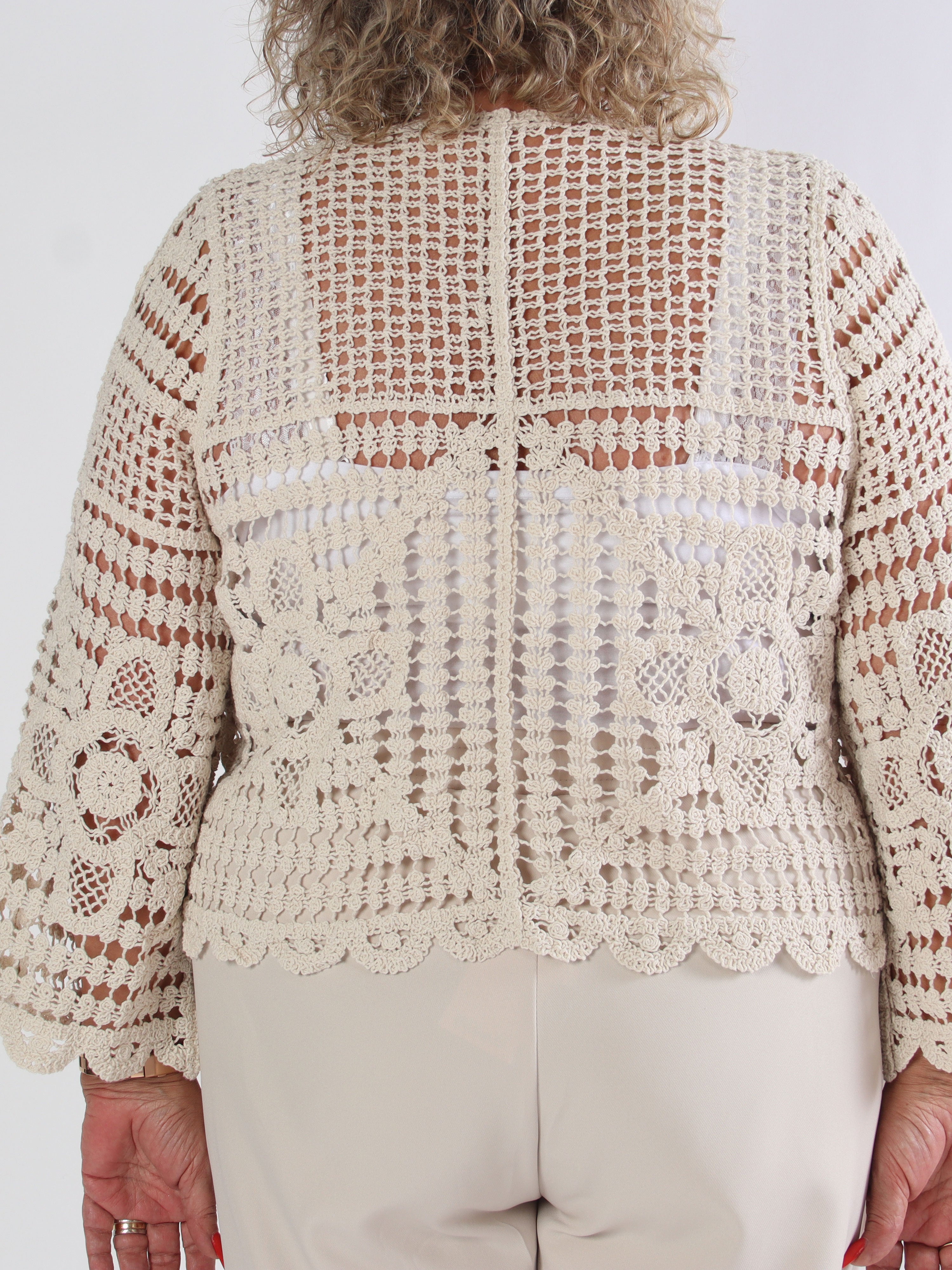 Marina - Söt virkad bomullskofta i plus size